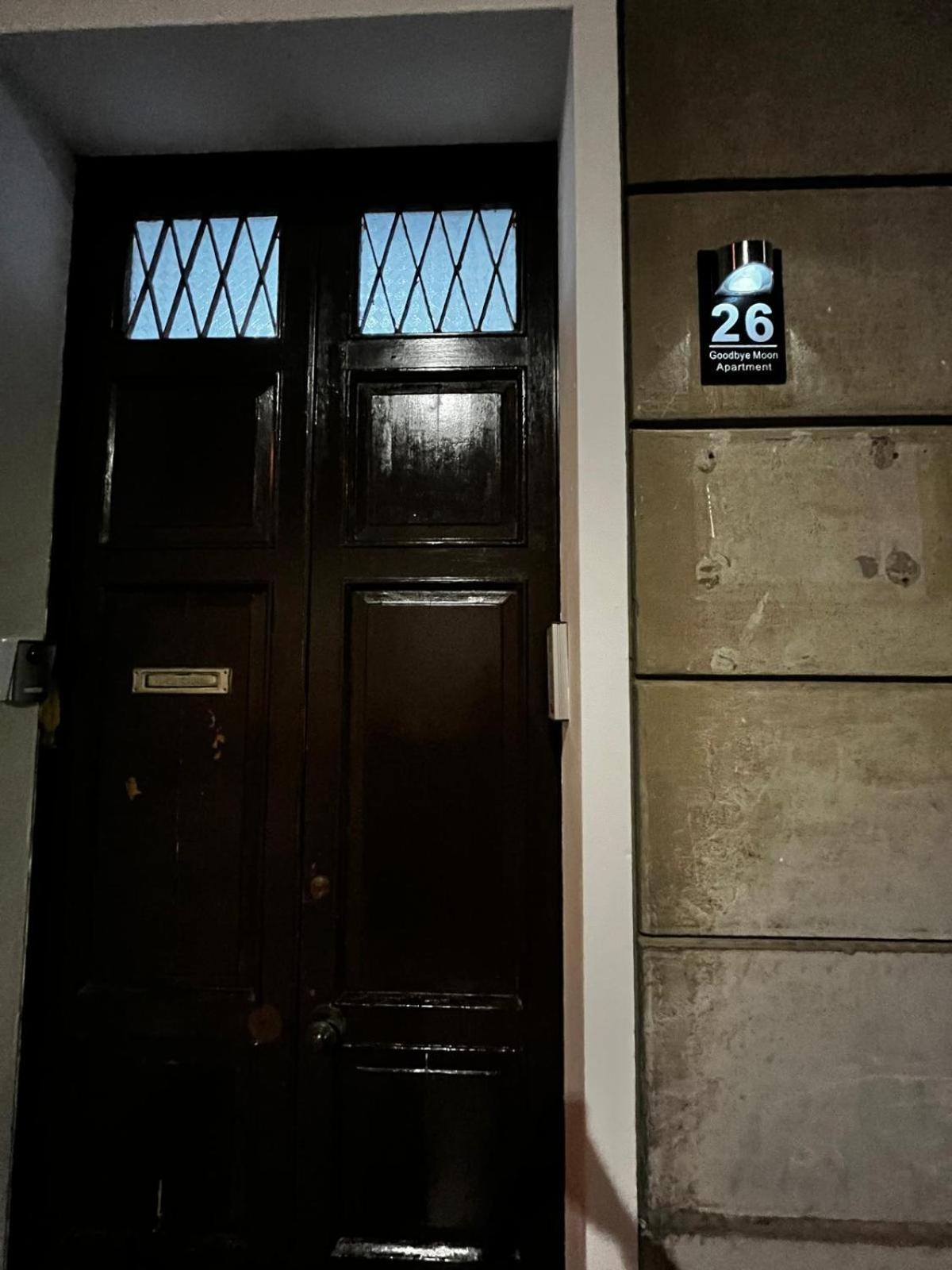 Goodbye Moon Apartment Μπρίντιζι Εξωτερικό φωτογραφία